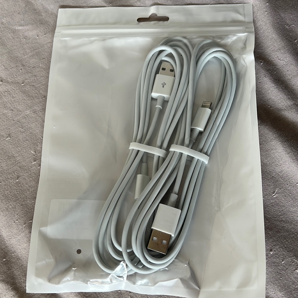 iPhone lighting cable 6ft 2pk